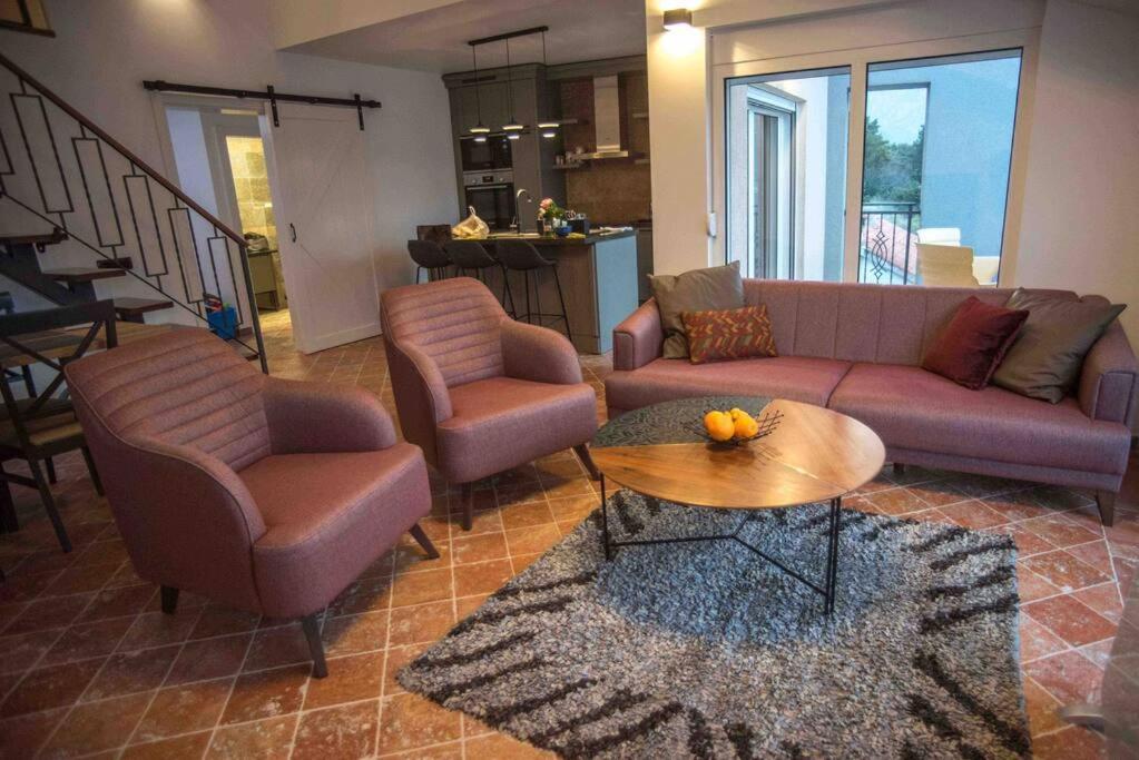 Modern Waterfront 3-Bed Apartment Donja Kostanjica Exteriör bild